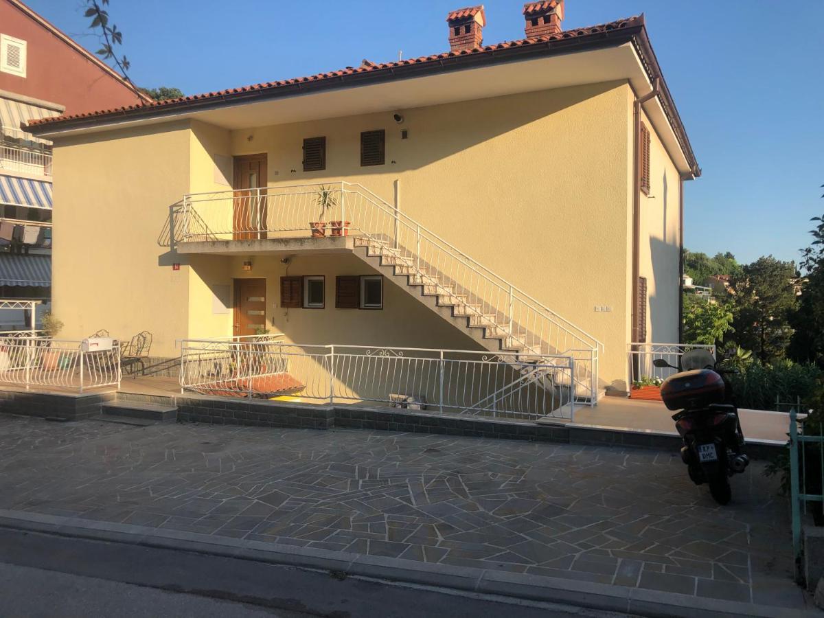 Apartment Cvetka Portorož Exteriör bild